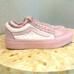 * NOT FOR SALE**
Vans unisex sneakers size 8 men’s 9.5 women